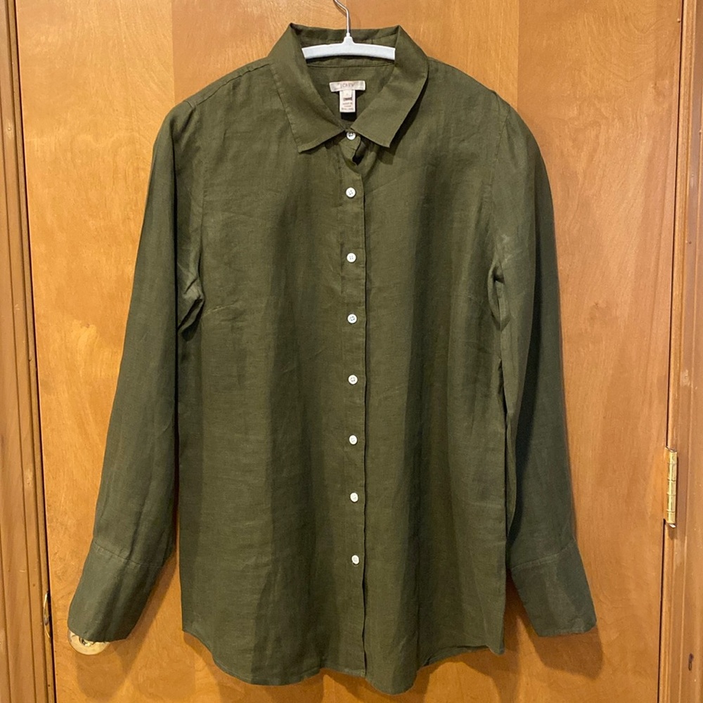 Jcrew women’s linen button down.